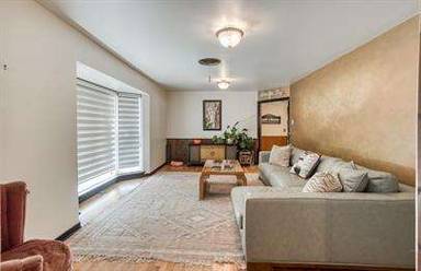 Main picture of 10354 Plummer Dr