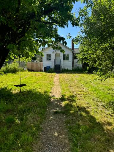 Main picture of 5429 Delridge Way SW