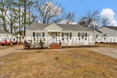 Main picture of 831 Maria St