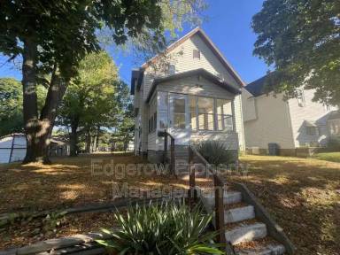 Main picture of 5 Palmer St NE
