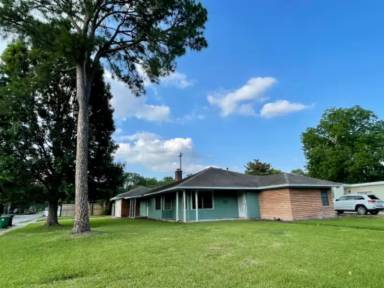 Main picture of 6634 Rowan Ln