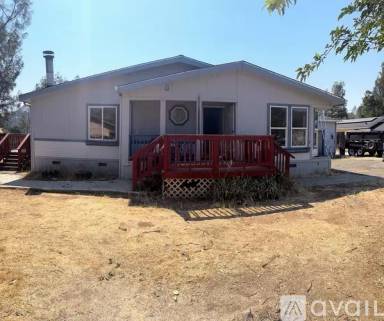 Main picture of 2960 Peach Way