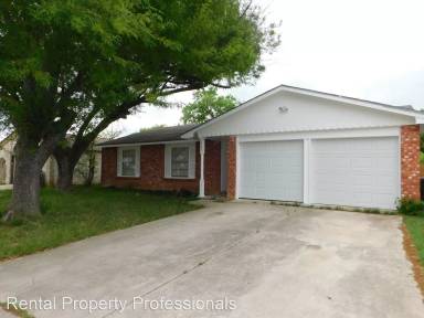 Main picture of 5907 Cliff Trail Dr
