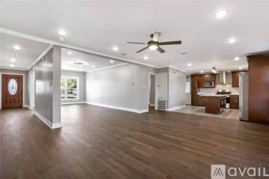 Main picture of 6413 Hastings St