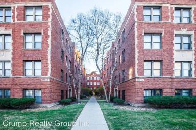 Main picture of 4529 S Drexel Blvd