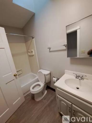 Main picture of 516 W 2nd Ave