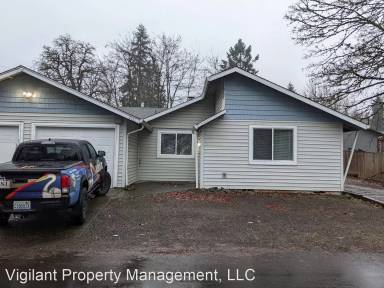 Main picture of 2614 E 13th St