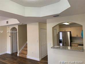 Main picture of 601 City Center Way