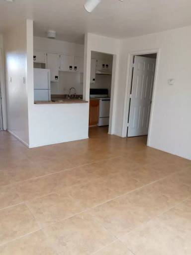 Main picture of 3601 Yucca Dr NW
