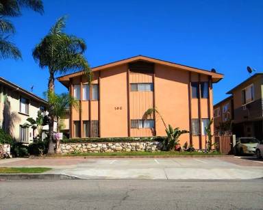 Main picture of 108 N Hayworth Ave