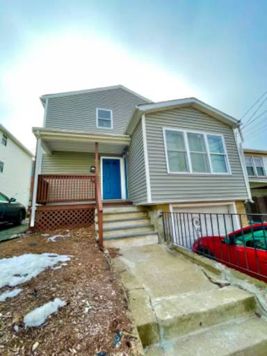 Main picture of 7 Russell St