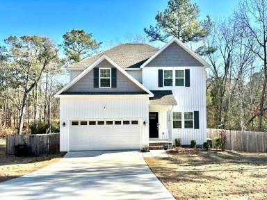 Main picture of 120 Sandhills Cir