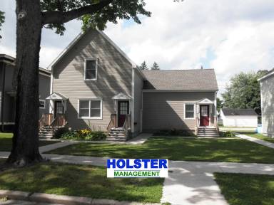 Main picture of 624 McClellan St