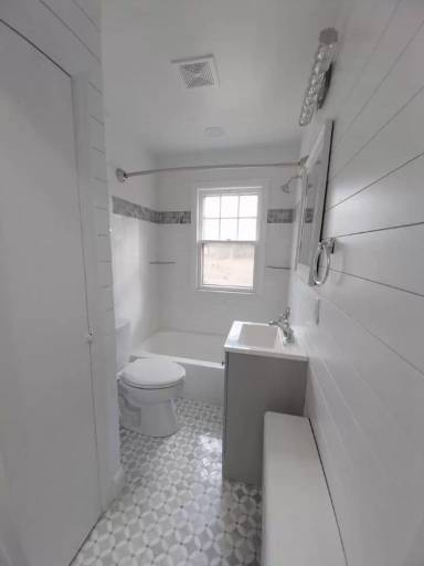 Main picture of 2291 W Walnut St