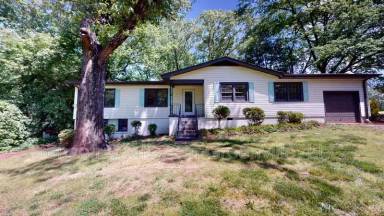 Main picture of 7 Hiwassee Dr