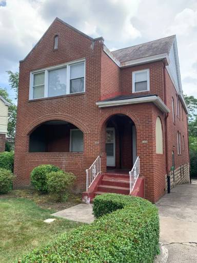 Main picture of 5666 Phillips Ave