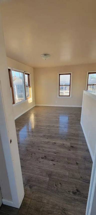 Main picture of 1306 Michigan Ave