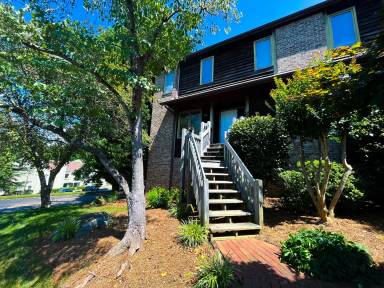 Main picture of 193 Kinloch Ct