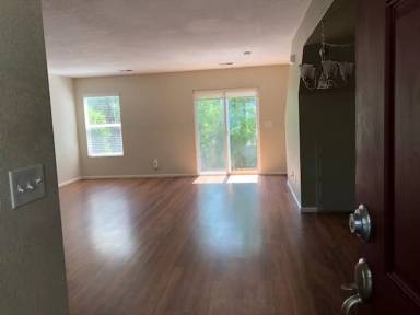 Main picture of 515 Plowman Way