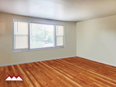 Main picture of 115 Bourne Ave