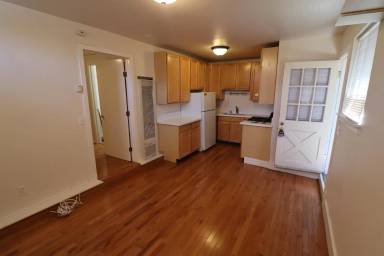 Main picture of 2439 Roosevelt Ave