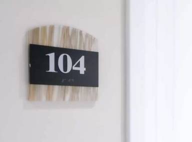 Main picture of 103 N 1st St