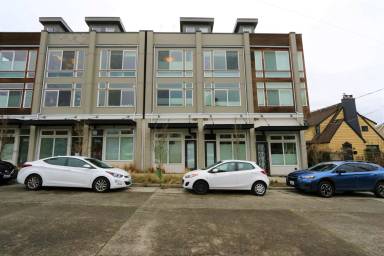 Main picture of 6754 Division Ave NW