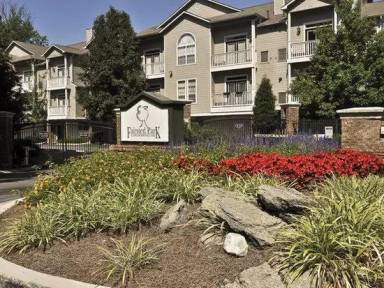 Main picture of 2047 Stokes Ln