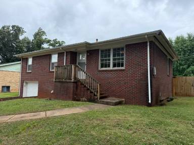 Main picture of 3206 Bayless Dr SW