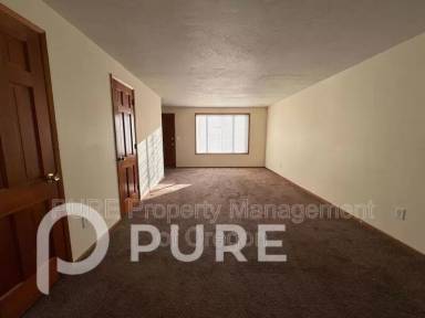 Main picture of 3510 SE Sherry Ln