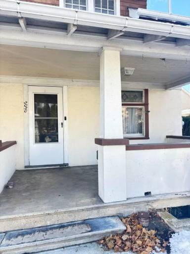 Main picture of 2030 Washington Ave
