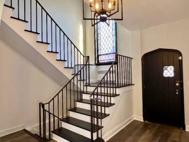 Main picture of 695 Palisade Ave