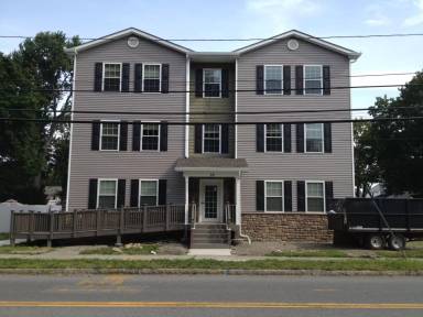 Main picture of 16 Plank Rd