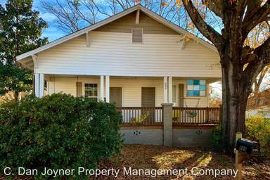 Main picture of 289 Werts St