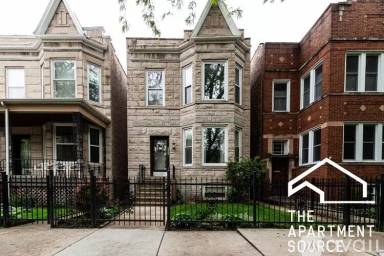 Main picture of 1724 W Balmoral Ave