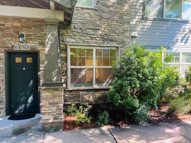Main picture of 8852 NE Brentford Way