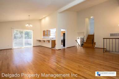 Main picture of 404 Phoenix Cir