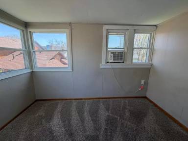 Main picture of 421 Allyn St
