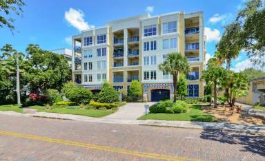 Main picture of 509 W Bay St