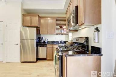Main picture of 624 11th St NE