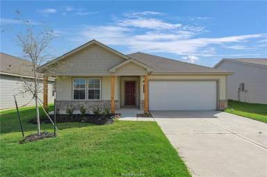 Main picture of 5521 Fox Bluff Dr