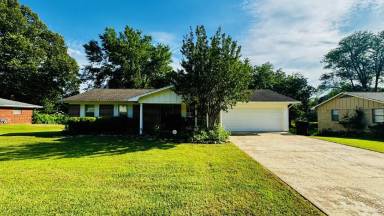 Main picture of 1517 Leighton Dr