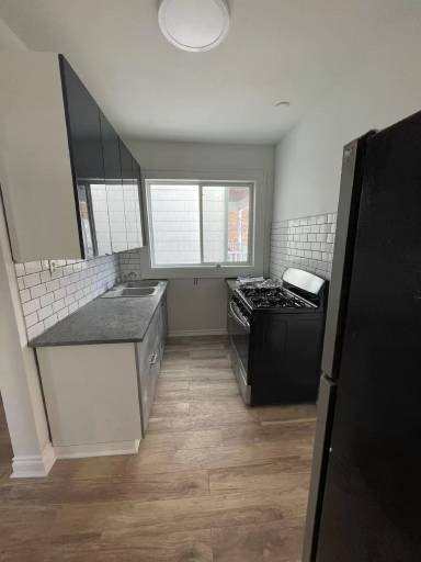 Main picture of 3635 Nicollet Ave