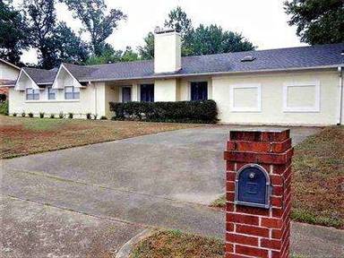 Main picture of 2923 Fairfax Dr