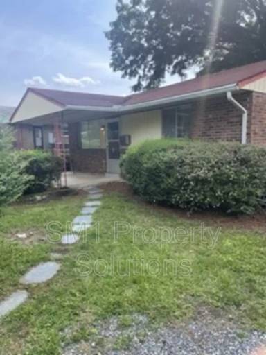Main picture of 2212 Willow Rd