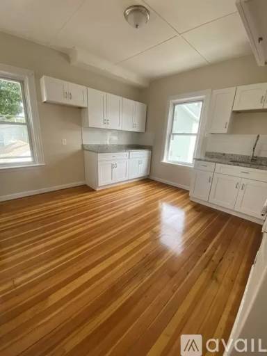 Main picture of 13 Magill St