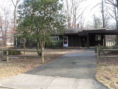 Main picture of 7025 Beverly Ln
