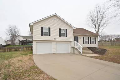 Main picture of 12555 Oak Point Dr