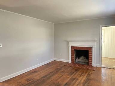 Main picture of 65 Jefferson Cir
