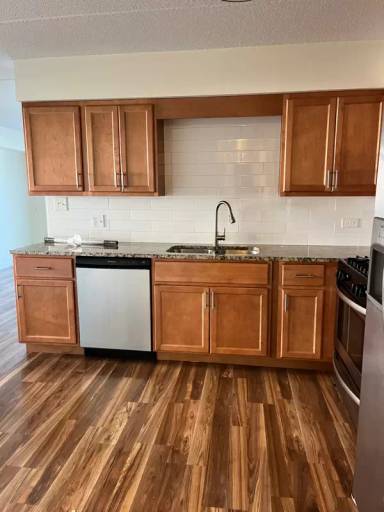Main picture of 9S324 Nantucket Dr